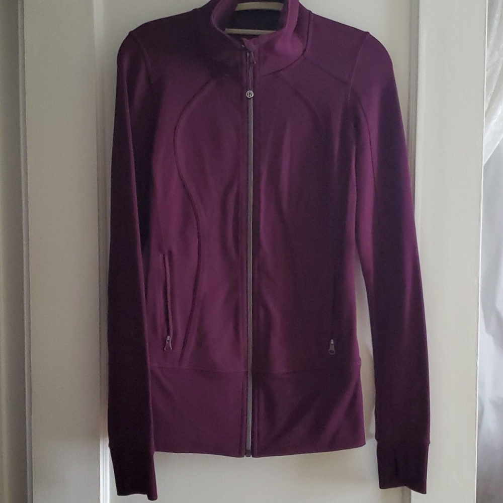 Lululemon zip up jacket with thumbholes size 2